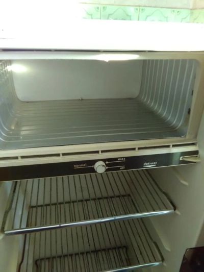 Лот: 10745771. Фото: 1. Холодильник Бирюса. Холодильники, морозильные камеры