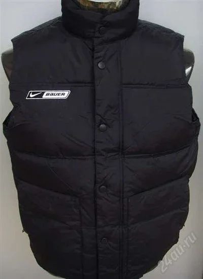 Лот: 2432500. Фото: 1. продам жилетку NIKE BAUER. Верхняя одежда