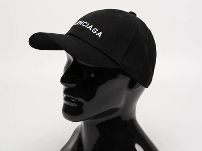 Лот: 24974573. Фото: 1. Кепка Balenciaga. Шарфы, платки