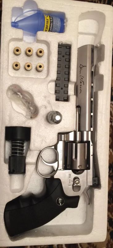 Лот: 4491240. Фото: 1. Dan Wesson 6" Revolver. Пейнтбол, страйкбол