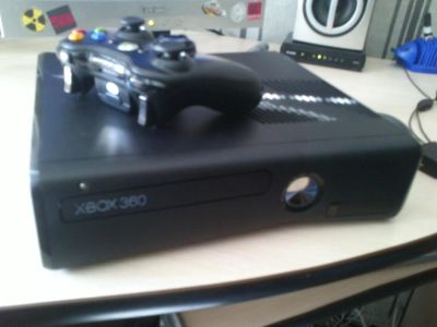 Лот: 4090663. Фото: 1. XBOX 360 Slim (250GB) матовый... Игровые приставки, консоли