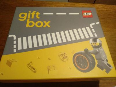 Лот: 15575305. Фото: 1. LEGO gift box 40329, 40277, 30352... Конструкторы