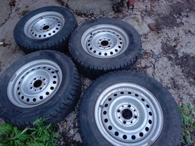 Лот: 25640075. Фото: 1. Шины r13 175 70 + штампы r13 4... Шины на дисках