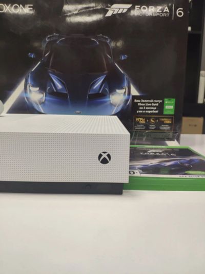 Лот: 12648819. Фото: 1. Xbox one s 4K 500gb (обмен). Игровые приставки, консоли