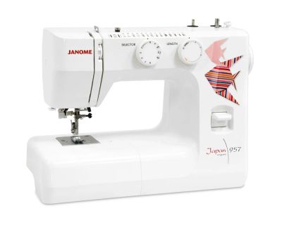 Лот: 7135976. Фото: 1. Швейная машина Janome Japan 957. Швейная, вязальная