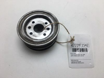 Лот: 20393318. Фото: 1. Шкив помпы Toyota Sprinter 1988... Двигатель и элементы двигателя