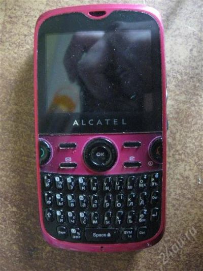 Лот: 1283452. Фото: 1. Телефон Alcatel. Кнопочные мобильные телефоны