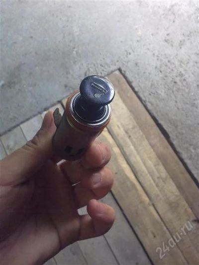 Лот: 1116412. Фото: 1. Прикуриватель классика. Другое (оснащение, оборудование, аксессуары)