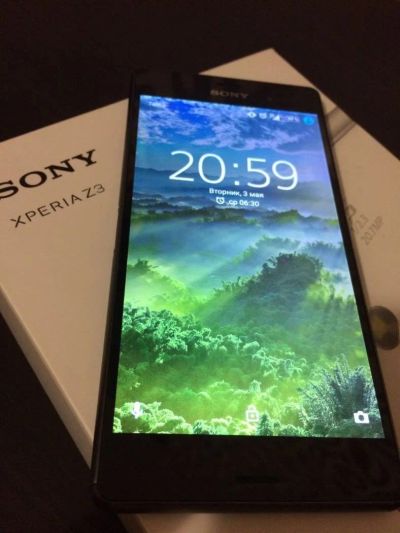 Лот: 7715557. Фото: 1. Sony Z3. Кнопочные мобильные телефоны