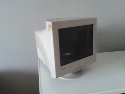 Лот: 3670853. Фото: 1. Монитор Samsung SyncMaster 959NF. ЭЛТ-мониторы