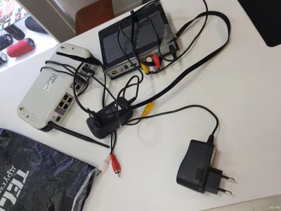 Лот: 13831280. Фото: 1. Wi-Fi роутер Eltex и ТВ приставка... Маршрутизаторы (роутеры)
