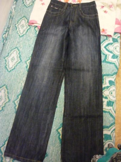 Лот: 7193133. Фото: 1. джинсы как новые р.40 черные(р... Брюки, шорты, джинсы