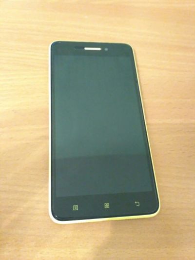 Лот: 8607206. Фото: 1. Lenovo S60 8GB ОЗУ 2GB Android... Смартфоны
