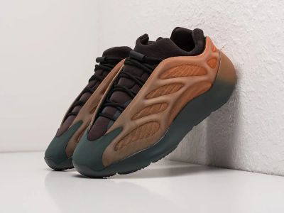 Лот: 19613719. Фото: 1. Кроссовки Adidas Yeezy Boost 700... Кеды, кроссовки, слипоны