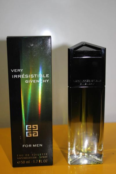 Лот: 6118144. Фото: 1. Аромат мужской Very Givenchy Irresistible... Мужская парфюмерия