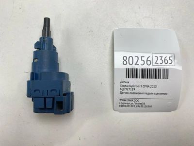 Лот: 21376613. Фото: 1. Датчик Skoda Rapid 2013 6Q0927189... Электрооборудование