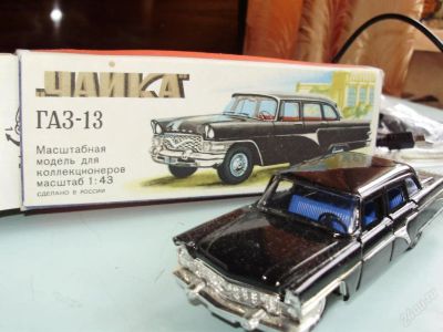 Лот: 96550. Фото: 1. Газ 13 "Чайка". Автомоделизм