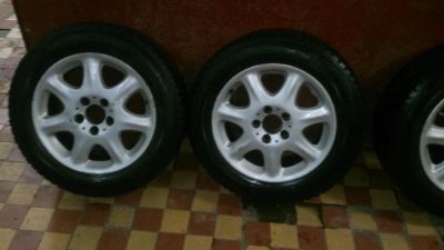 Лот: 6817525. Фото: 1. Диски Mercedes с резиной Nokian... Шины на дисках