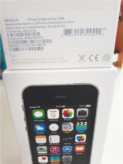 Лот: 12149856. Фото: 1. iPhone 5s Space gray 32Gb. Смартфоны