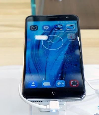 Лот: 8984897. Фото: 1. ZTE Blade v7 Lite. Гарантия. Смартфоны
