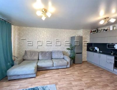 Лот: 20730889. Фото: 1. 1-комнатная квартира на ул. Петра... Квартиры, студии
