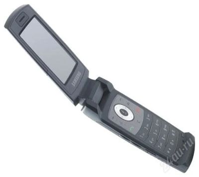 Лот: 146078. Фото: 1. Samsung U300, 3.2 мп! метал корпус... Кнопочные мобильные телефоны