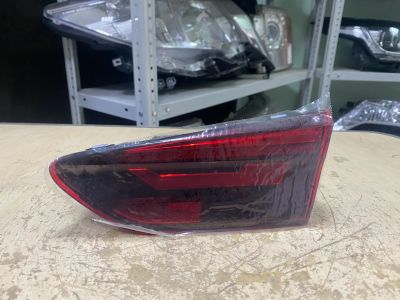 Лот: 25637362. Фото: 1. Задний (R) фонарь Volkswagen Polo... Оптика и освещение