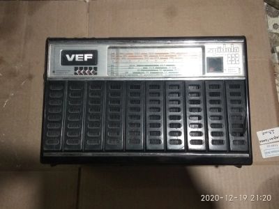 Лот: 17038919. Фото: 1. Радиоприемник VEF Spidola. Тюнеры, радиоприёмники