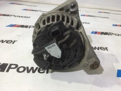 Лот: 11094566. Фото: 1. Генератор BMW E60. Двигатель и элементы двигателя