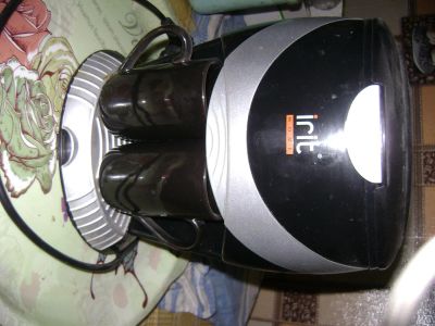 Лот: 4748001. Фото: 1. кофеварка. Чайники, кофемашины, кулеры