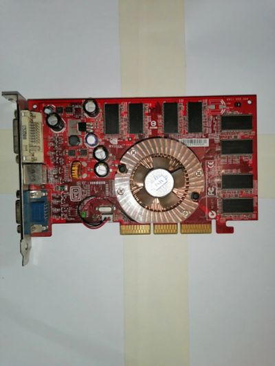 Лот: 18165563. Фото: 1. Nvidia GeForce 6600 AGP видеокарта. Комплекты запчастей