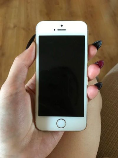 Лот: 9767320. Фото: 1. iPhone 5s. Смартфоны