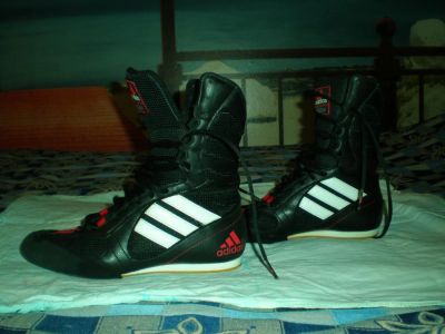 Лот: 3908914. Фото: 1. Кроссы Adidas. Кеды, кроссовки, слипоны
