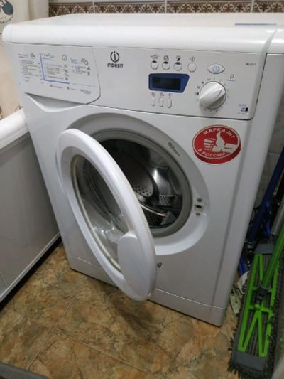 Лот: 13905754. Фото: 1. Стиральная машина Indesit WIUE... Стиральные машины