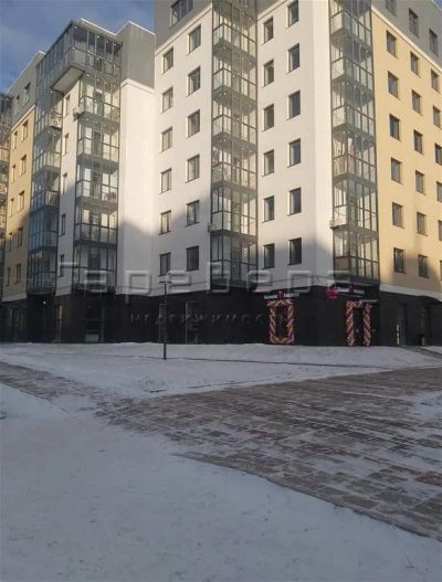 Лот: 20029507. Фото: 1. 3-комнатная квартира на ул. Петра... Квартиры, студии