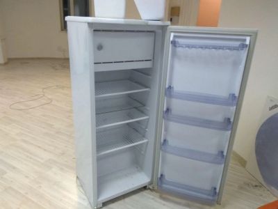 Лот: 10473358. Фото: 1. Холодильник Бирюса. Холодильники, морозильные камеры