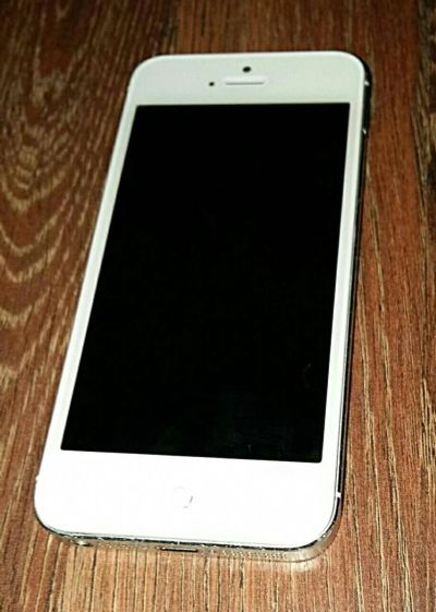 Лот: 6849730. Фото: 1. Iphone 5 32gb. Смартфоны