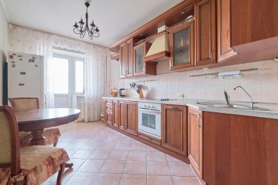 Лот: 25337341. Фото: 1. Продам 3-комнатную квартиру. Квартиры, студии