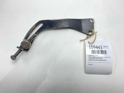 Лот: 25237834. Фото: 1. Натяжитель ремня Nissan Vanette... Двигатель и элементы двигателя