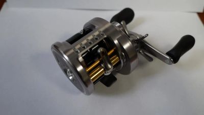 Лот: 7427836. Фото: 1. Катушка мультипликаторная Shimano... Катушки, комплектующие