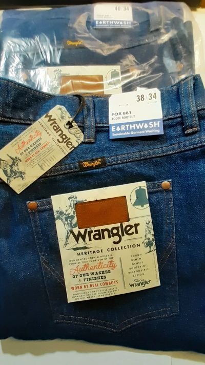 Лот: 20754160. Фото: 1. Мужские Wrangler FOX 881 Loose... Брюки, джинсы, шорты