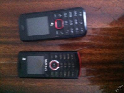 Лот: 3542622. Фото: 1. Продаю Fly и Samsung. Кнопочные мобильные телефоны