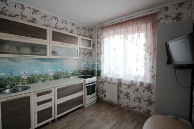 Лот: 20965248. Фото: 1. Продам 3-комн. кв. 63.7 кв.м... Квартиры, студии