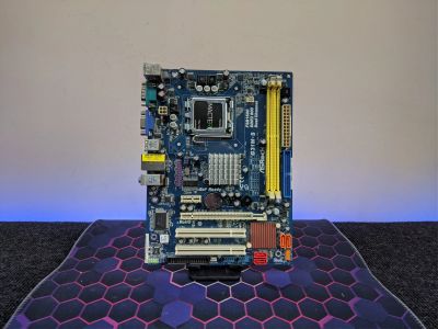 Лот: 25395762. Фото: 1. Мат. плата ASRock G31M-S/LGA775... Материнские платы