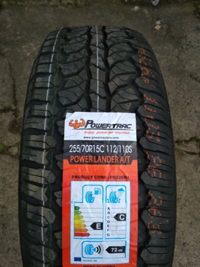 Лот: 16098575. Фото: 1. 255/70R15 C 112/110S Powertrac... Шины