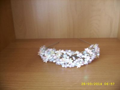 Лот: 5035295. Фото: 1. Диадема бело-розовая из бисера... Бижутерия ручной работы