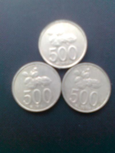 Лот: 3609434. Фото: 1. Индонезия 500 рупий 3 монеты. Азия