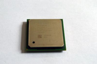 Лот: 11359190. Фото: 1. Процессор Intel Celeron D 325... Процессоры