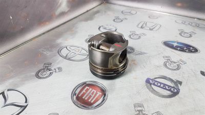 Лот: 23587684. Фото: 1. Поршень Audi Q7 BUG 059198401D... Двигатель и элементы двигателя