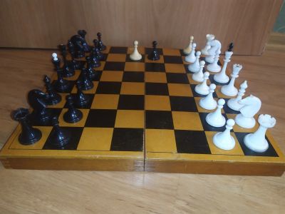 Лот: 5733985. Фото: 1. Шахматы советские СССР 37х37 см... Шахматы, шашки, нарды